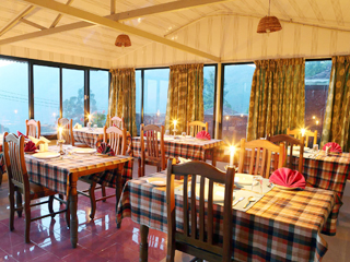 Shamrock Munnar homestay restaurant